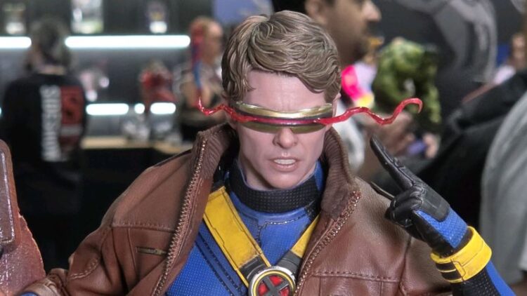 SDCC26 Hot Toys Doomsday 010