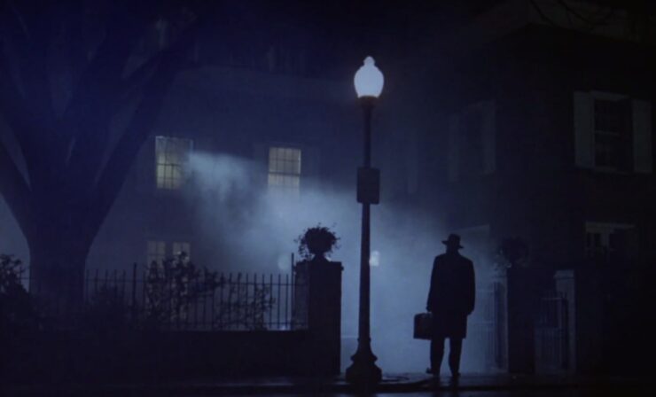 Father Merrin approaches Regan MacNeil's house in The Exorcist